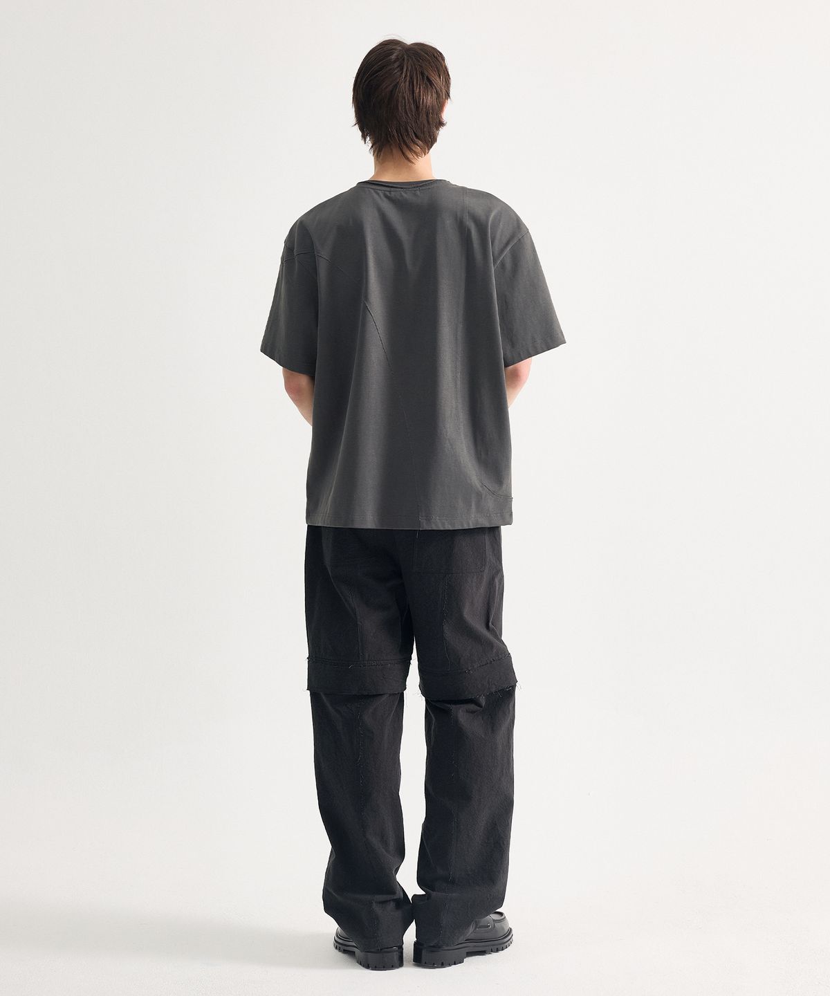 에이치직(H.JIK) Pigment Raw-edge Asymmetric Panel T-shirt -Dusty Gray