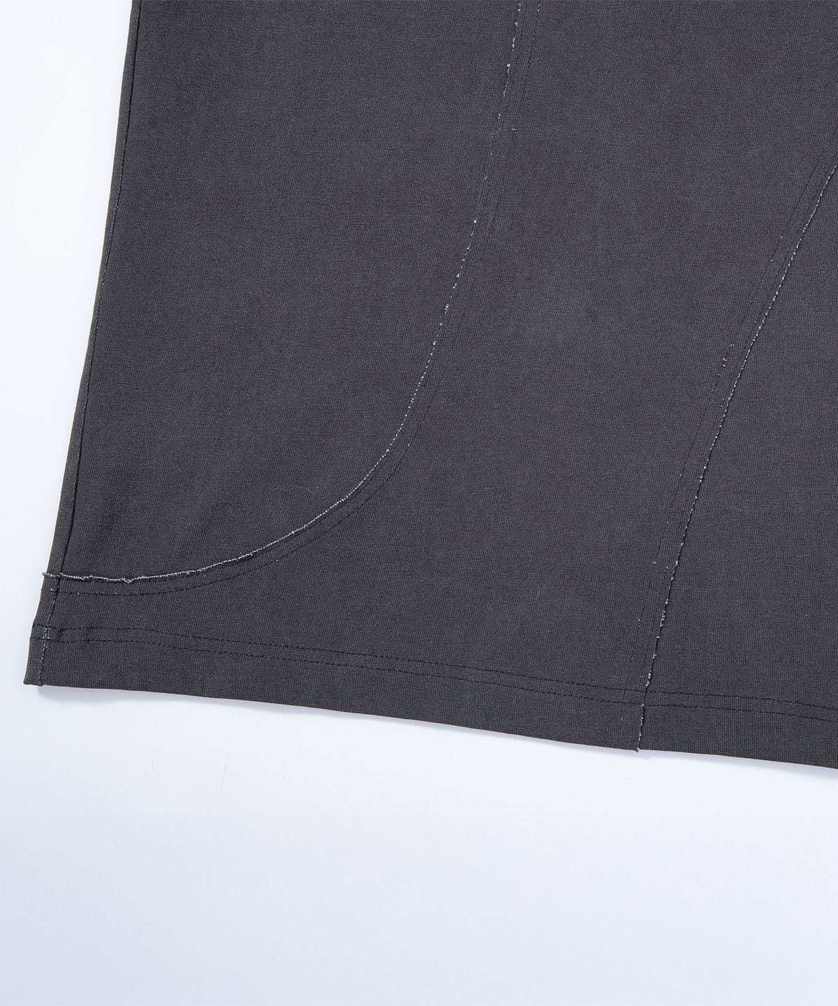 에이치직(H.JIK) Pigment Raw-edge Asymmetric Panel T-shirt -Dusty Gray