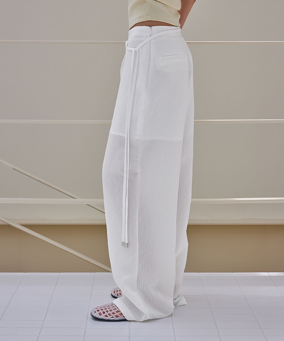 런던다다(LONDONDADA) Button Wrap Wide Pants, WHITE