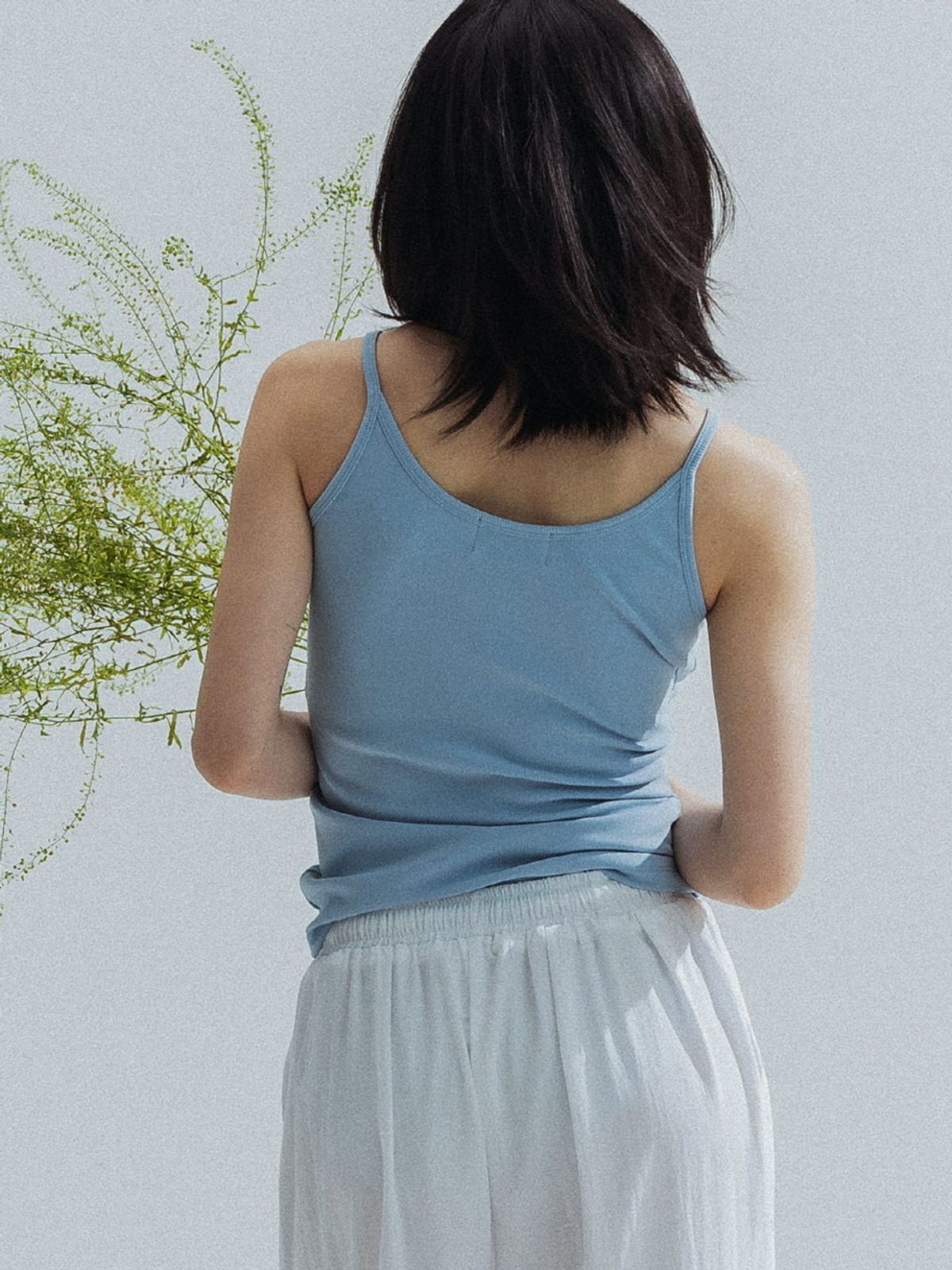 앤하츠(ANNEHEARTS) Soft Layer Sleeveless_BLUE