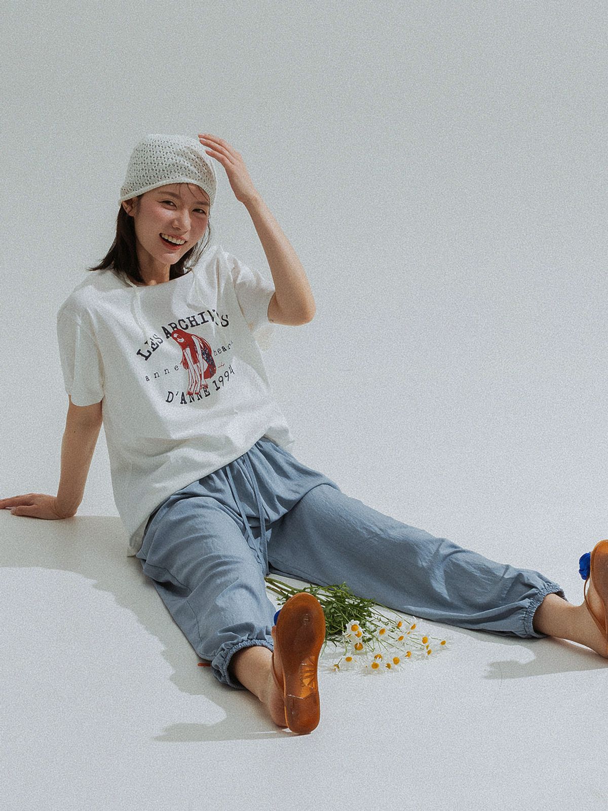 앤하츠(ANNEHEARTS) 1994 Girl Archive Graphic Tee_IVORY