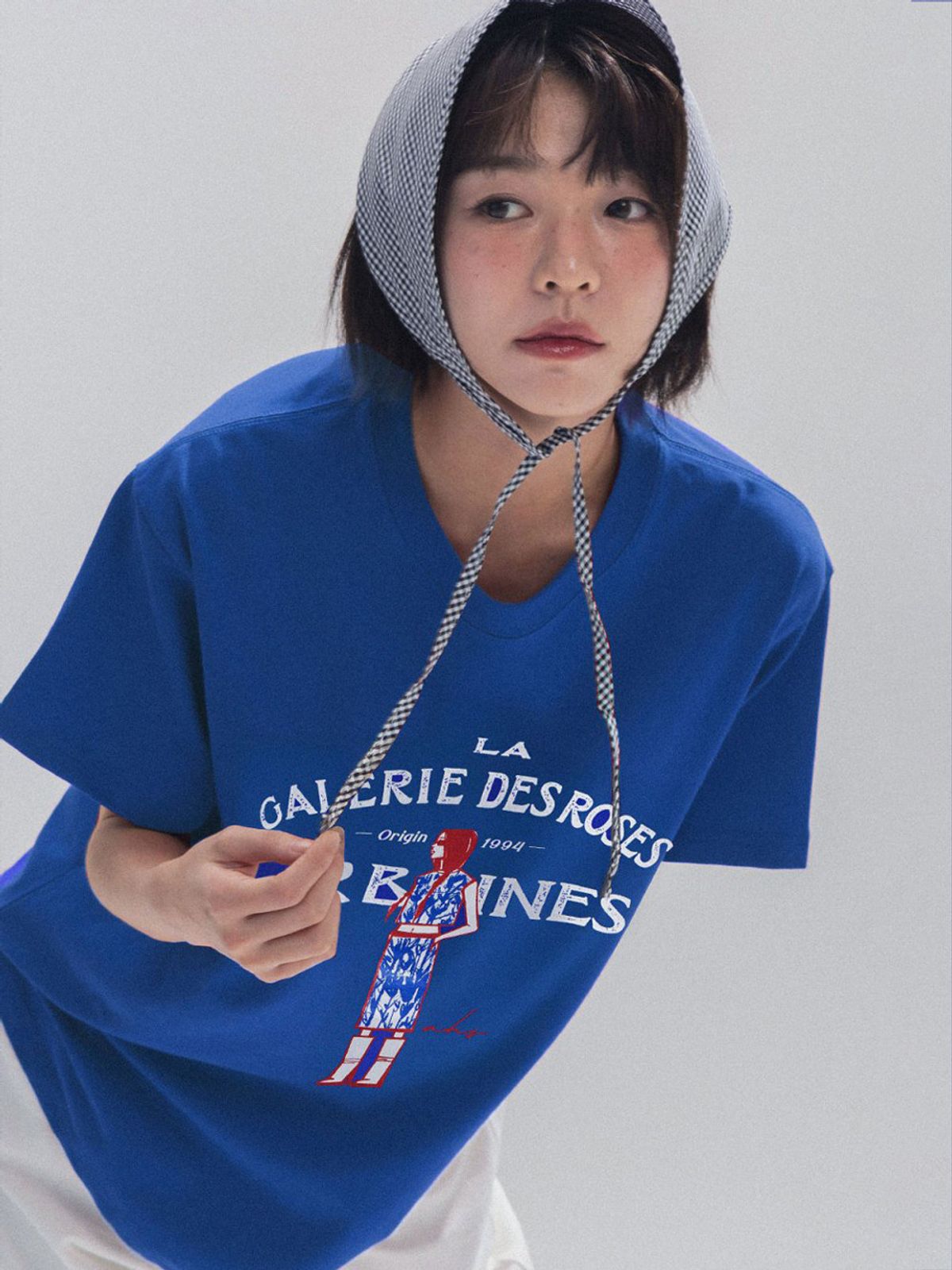 앤하츠(ANNEHEARTS) French Muse Artwork Tee_BLUE