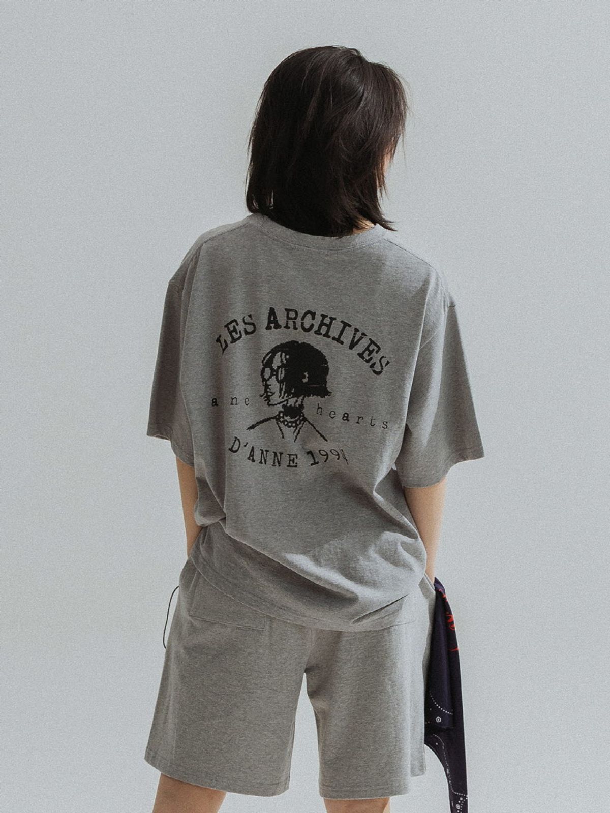 앤하츠(ANNEHEARTS) Bob Muse Print Overfit Tee_MELANGE
