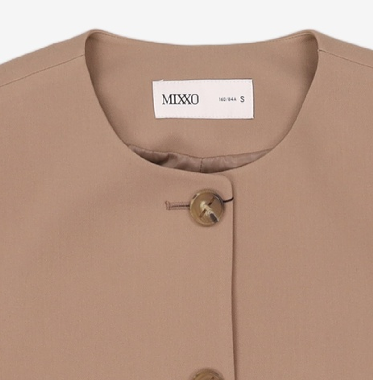 미쏘(MIXXO) 라운드넥 일자핏 싱글 숏자켓 MIWJKBT11B S