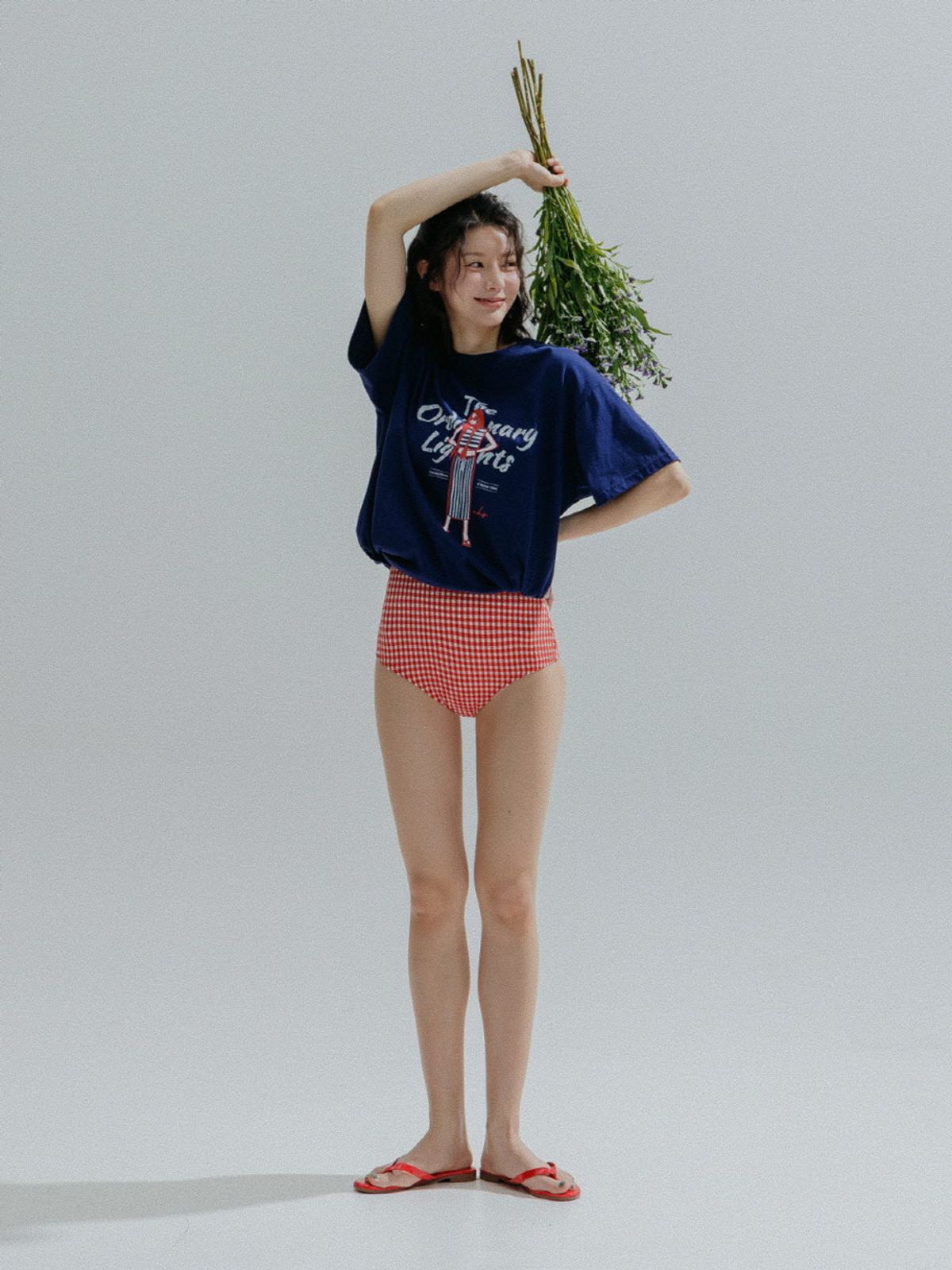 앤하츠(ANNEHEARTS) Ordinary Girl Tee_NAVY