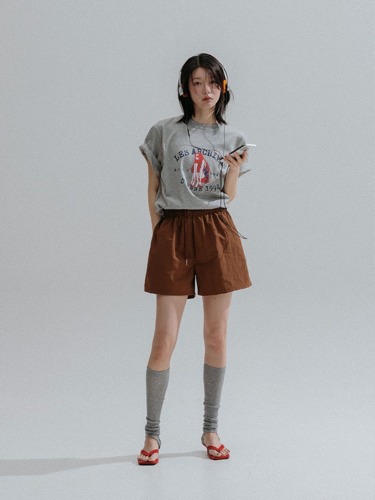 앤하츠(ANNEHEARTS) Side Lace Nylon Shorts_BROWN