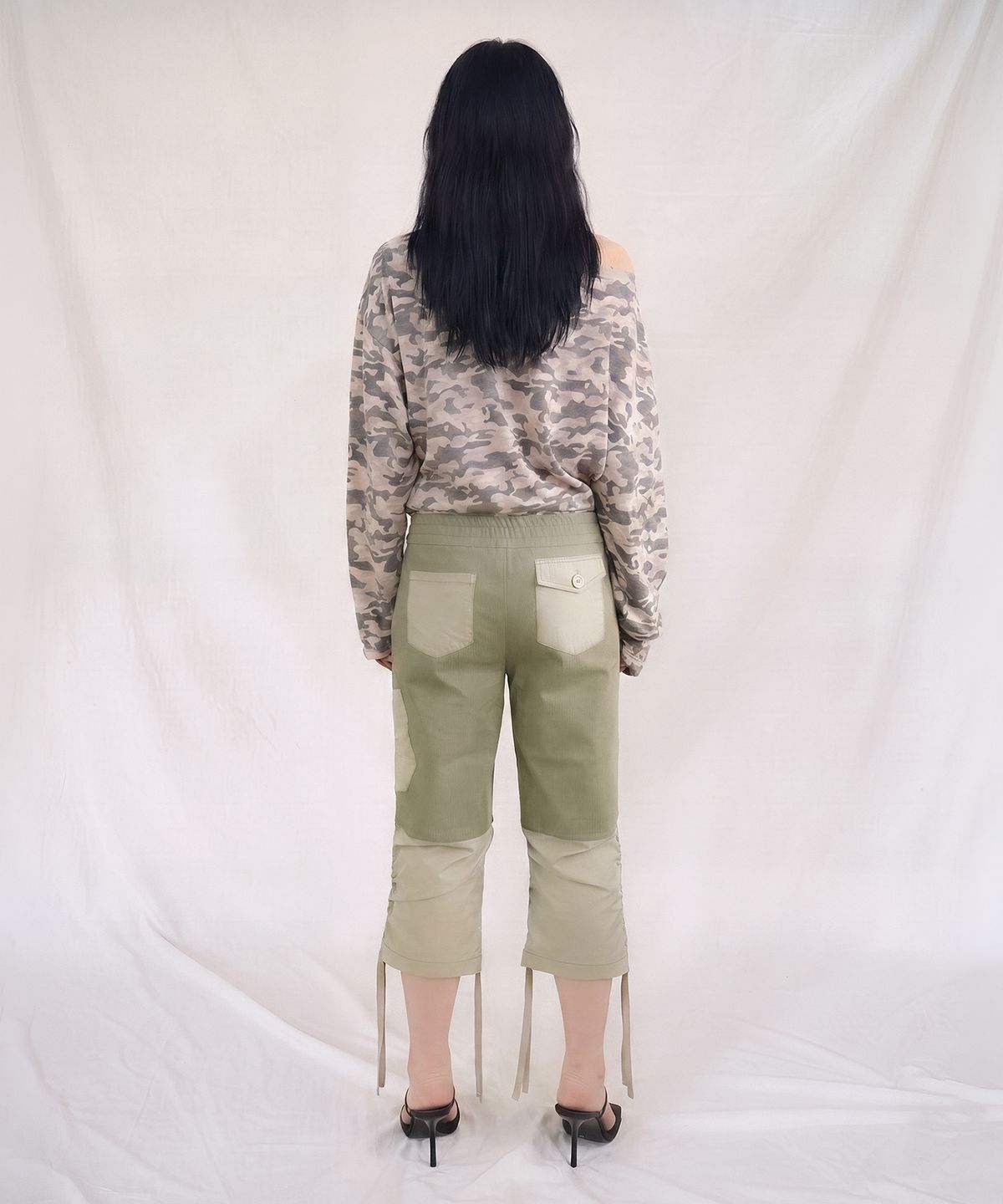 솜속(SOMSOC) DAZE MIXED DENIM CAPRI PANTS_KHAKI