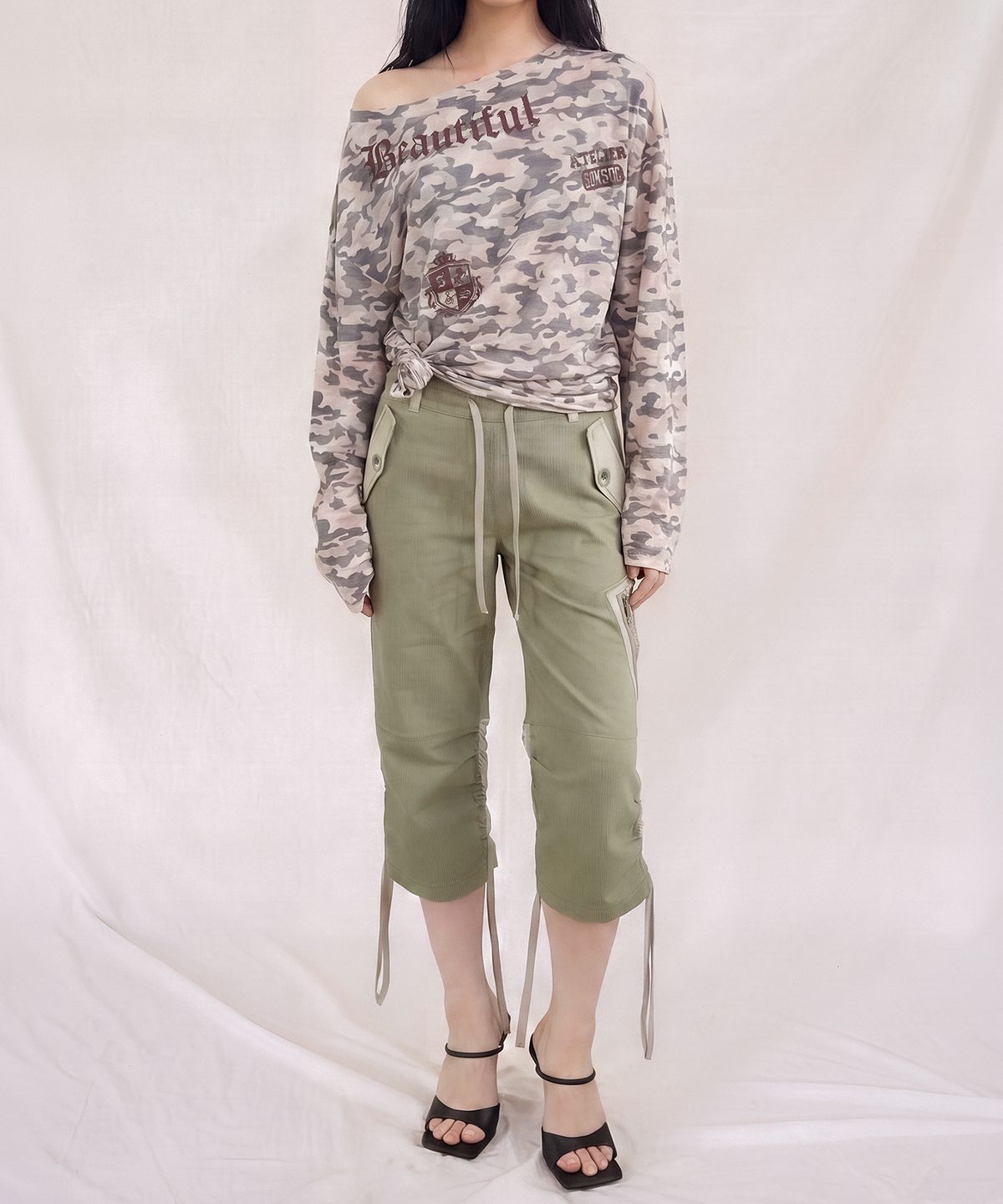 솜속(SOMSOC) DAZE MIXED DENIM CAPRI PANTS_KHAKI