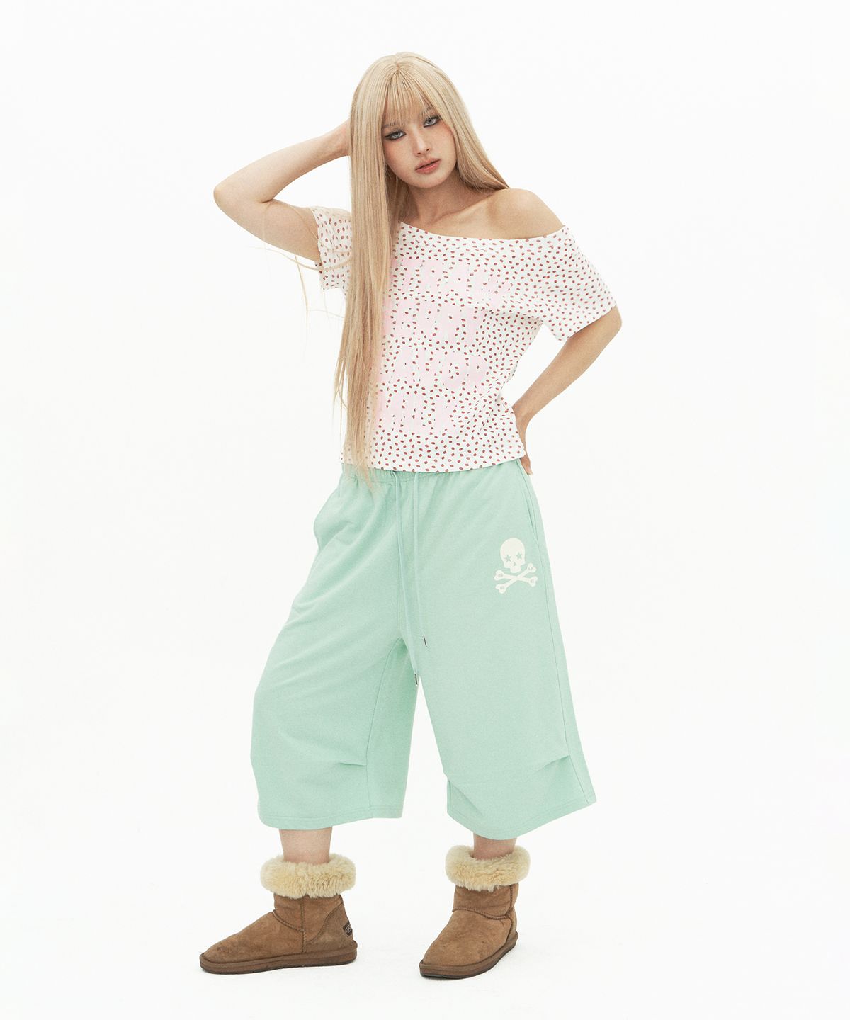 셋업이엑스이(SETUP-EXE) STRAWBERRY DOT GRAPHIC TOP / WHITE
