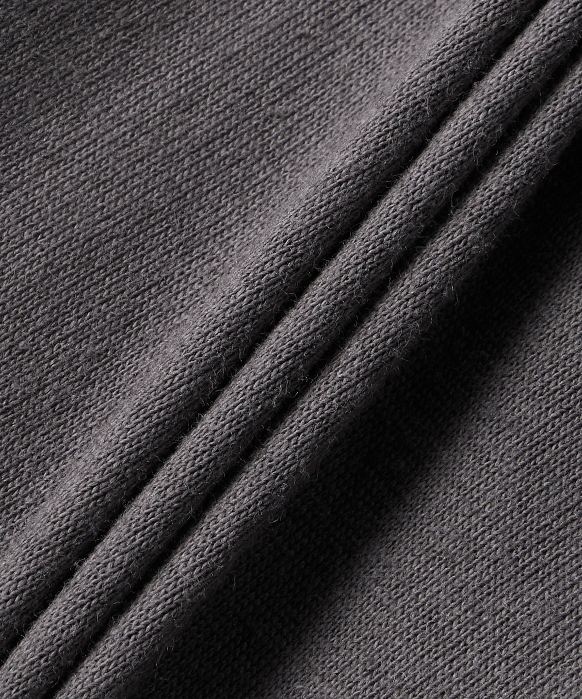 제이디드 런던(JADED LONDON) 시퀸 트림 브이넥 티 (Sequin Trim V Neck Tee)
