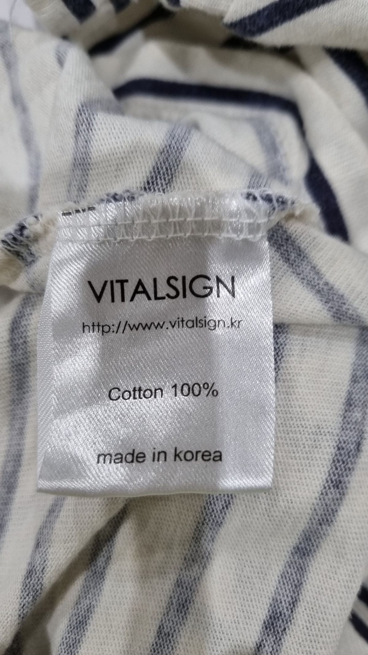 바이탈싸인(VITALSIGN) 반소매 티셔츠 FREE