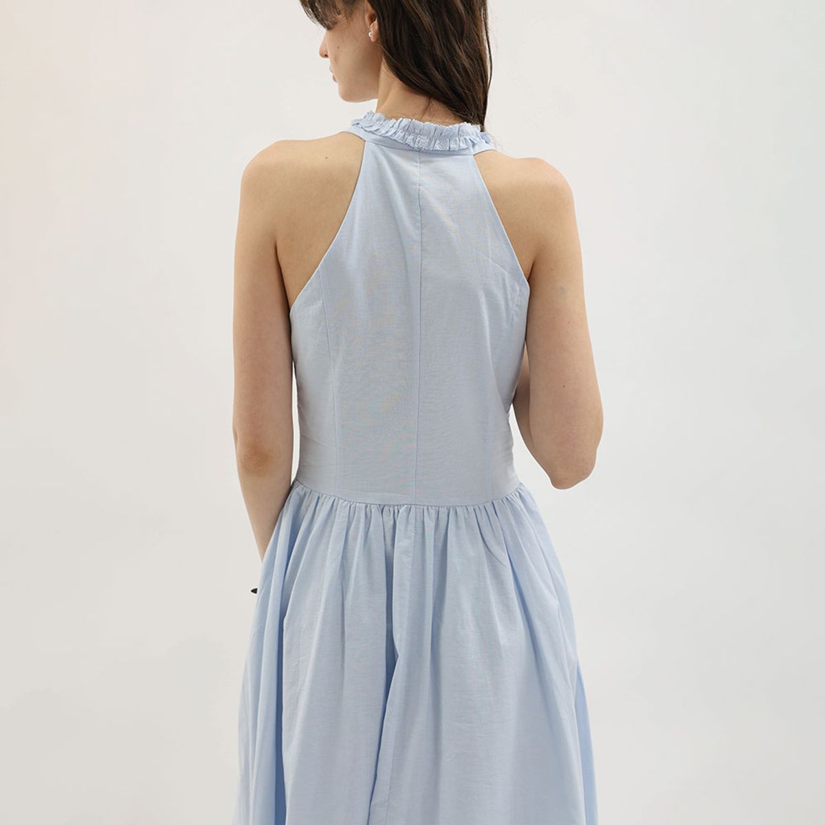 웬스데이딜라잇(WEDNESDAY DELIGHT) WD_Ruffle halter neck maxi dress_BLUE