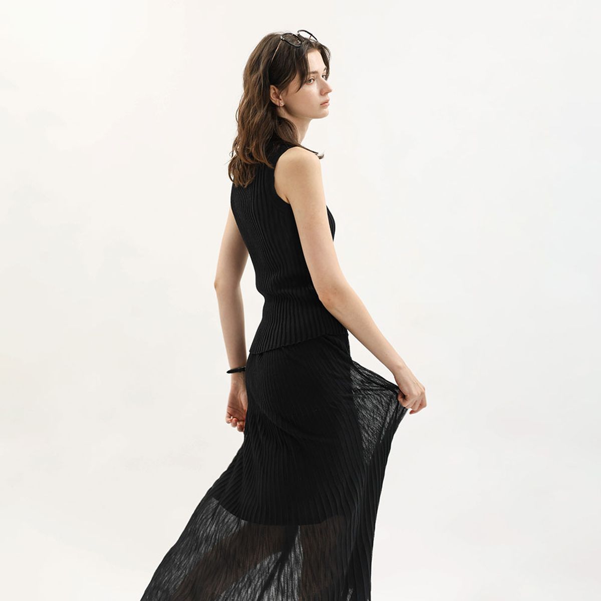 웬스데이딜라잇(WEDNESDAY DELIGHT) WD_Rib knit top and pleated skirt set_2color