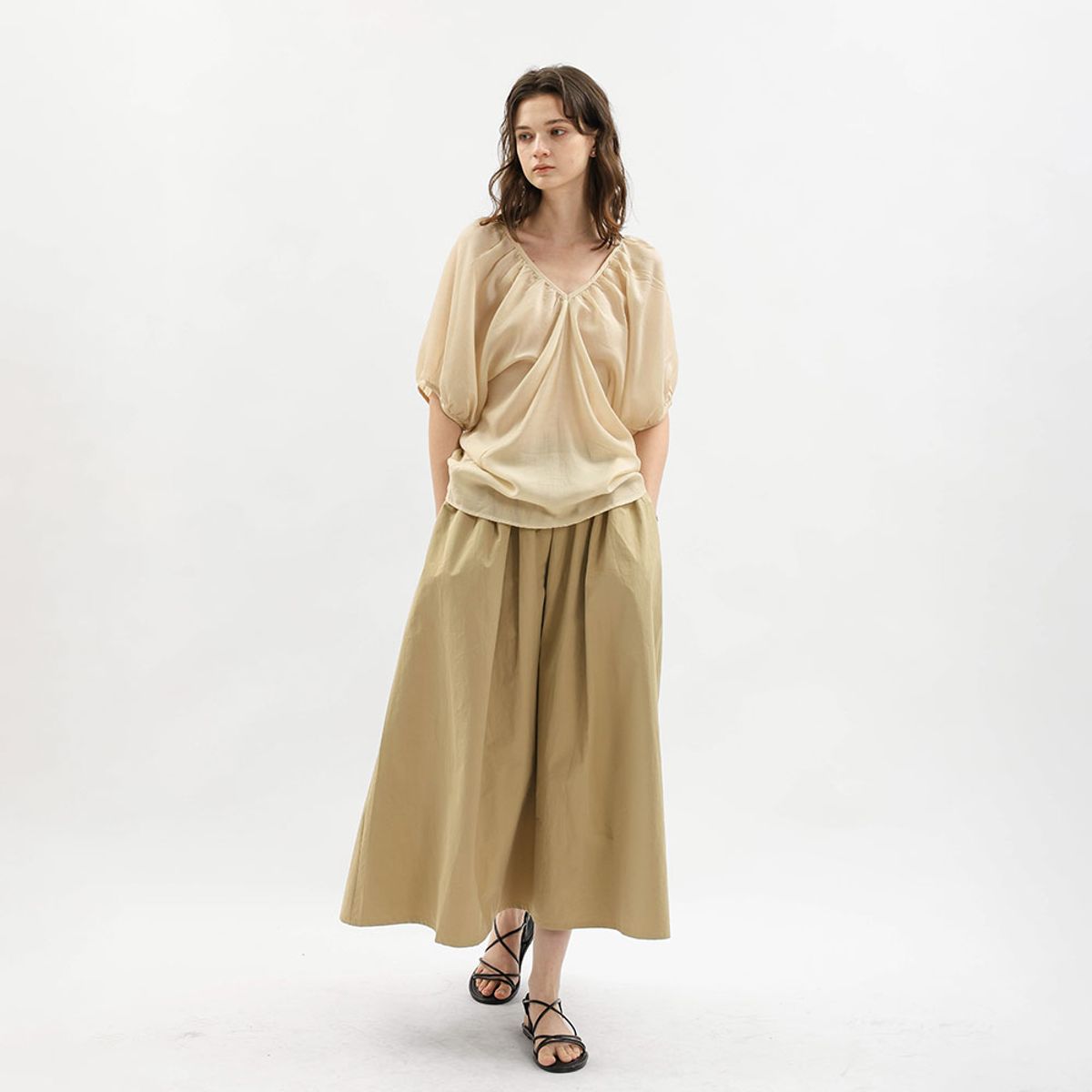 웬스데이딜라잇(WEDNESDAY DELIGHT) WD_Pleated flare midi skirt_BEIGE