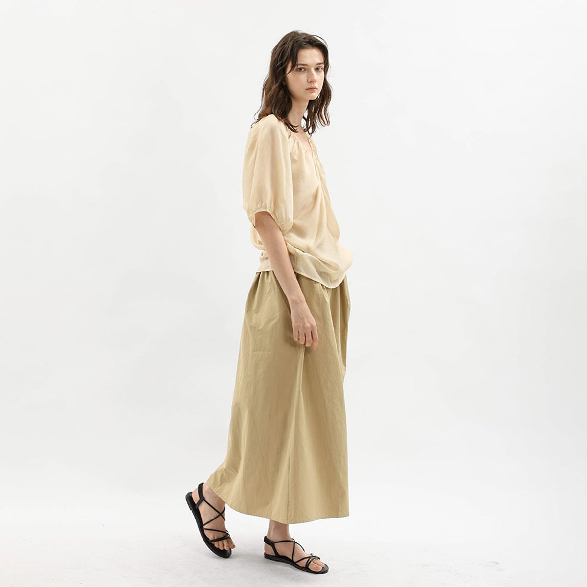 웬스데이딜라잇(WEDNESDAY DELIGHT) WD_Pleated flare midi skirt_BEIGE