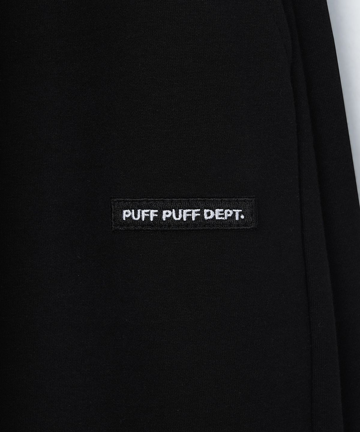 퍼프퍼프뎁트(PUFF PUFF DEPT) 3Pleats Wide Sweat Pants BLACK