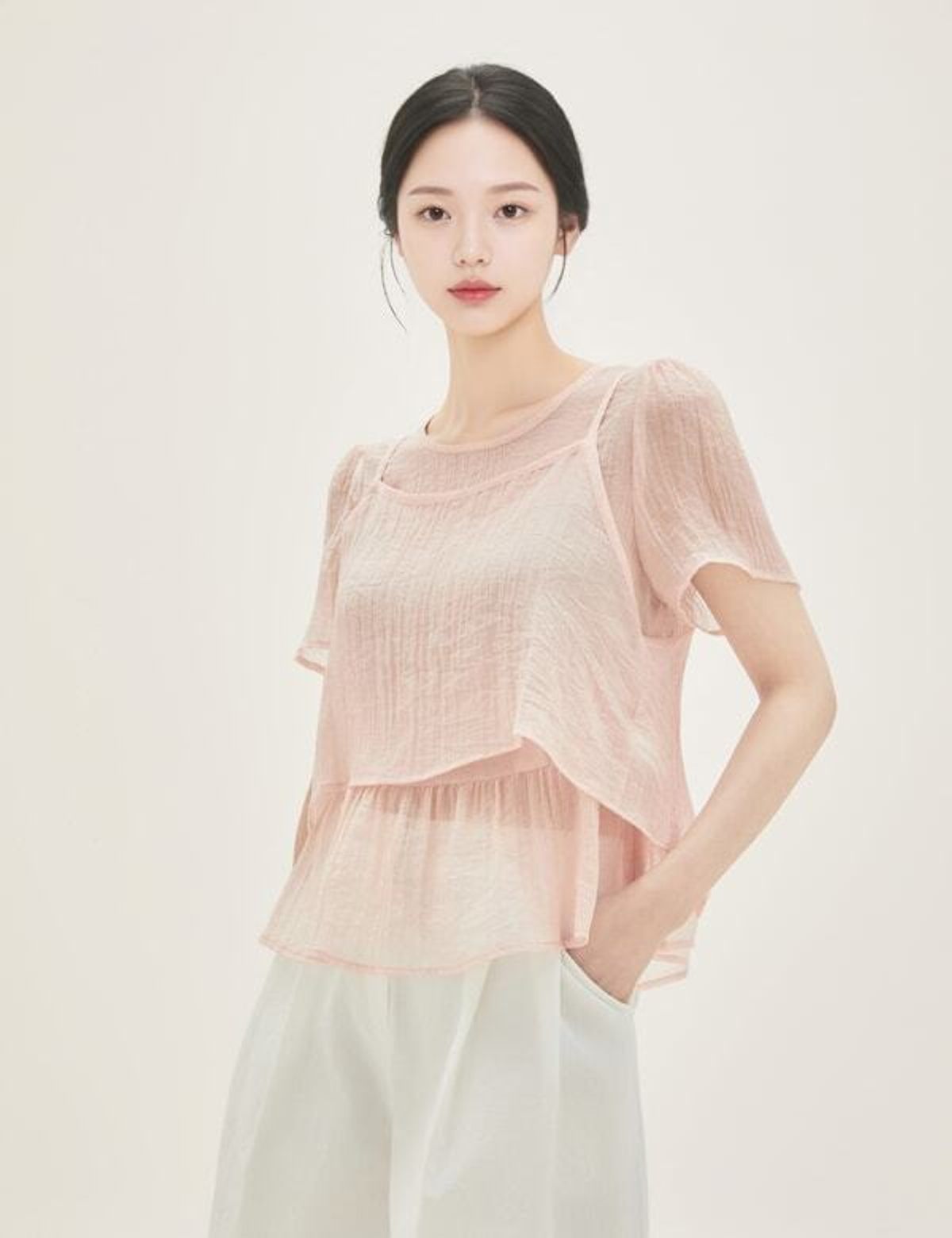 로엠(ROEM) 뷔스티에 매칭 블라우스 RMBLG38R13
