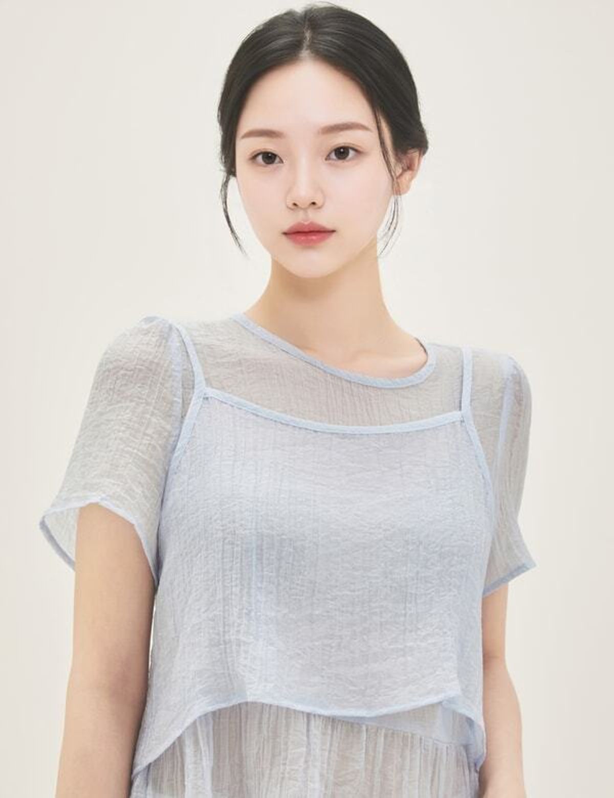 로엠(ROEM) 뷔스티에 매칭 블라우스 RMBLG38R13