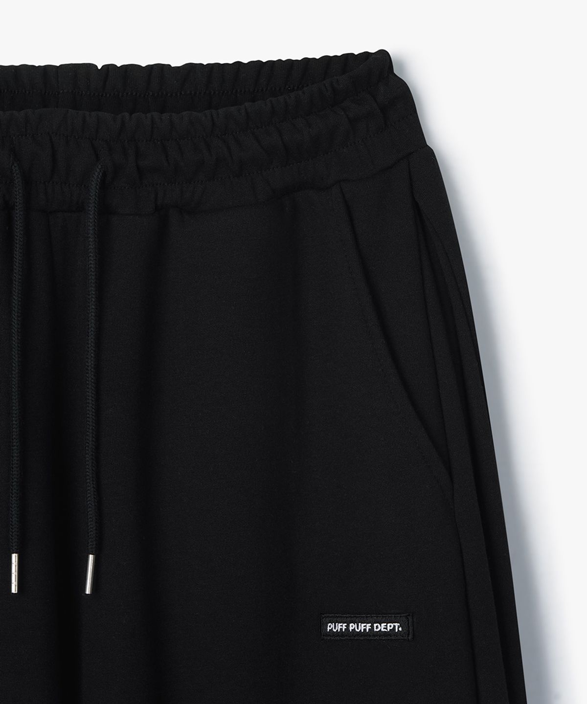 퍼프퍼프뎁트(PUFF PUFF DEPT) Side Pleats Wide String Sweat Pants BLACK