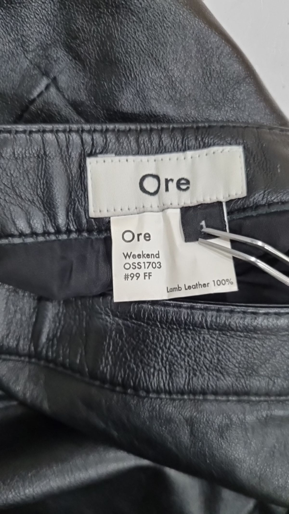 오어(Ore) 미니스커트 1