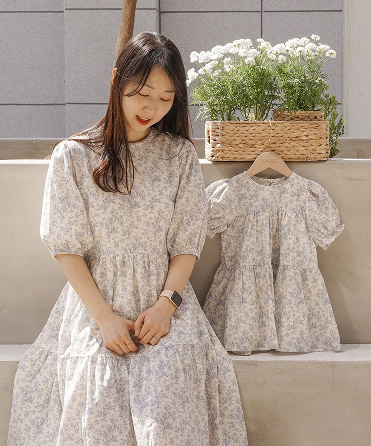 아림클로젯(ARIMCLOSET) 라일락 꽃향기에 행복한 쪼꼬미와의 시간 - 엄마 플라워 원피스