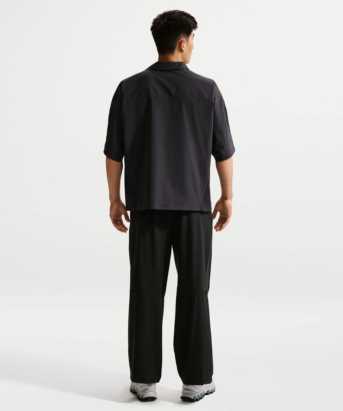 나이키(NIKE) 테크 헬리오스 드라이 핏 반소매 탑 M - 블랙 / II2351-010