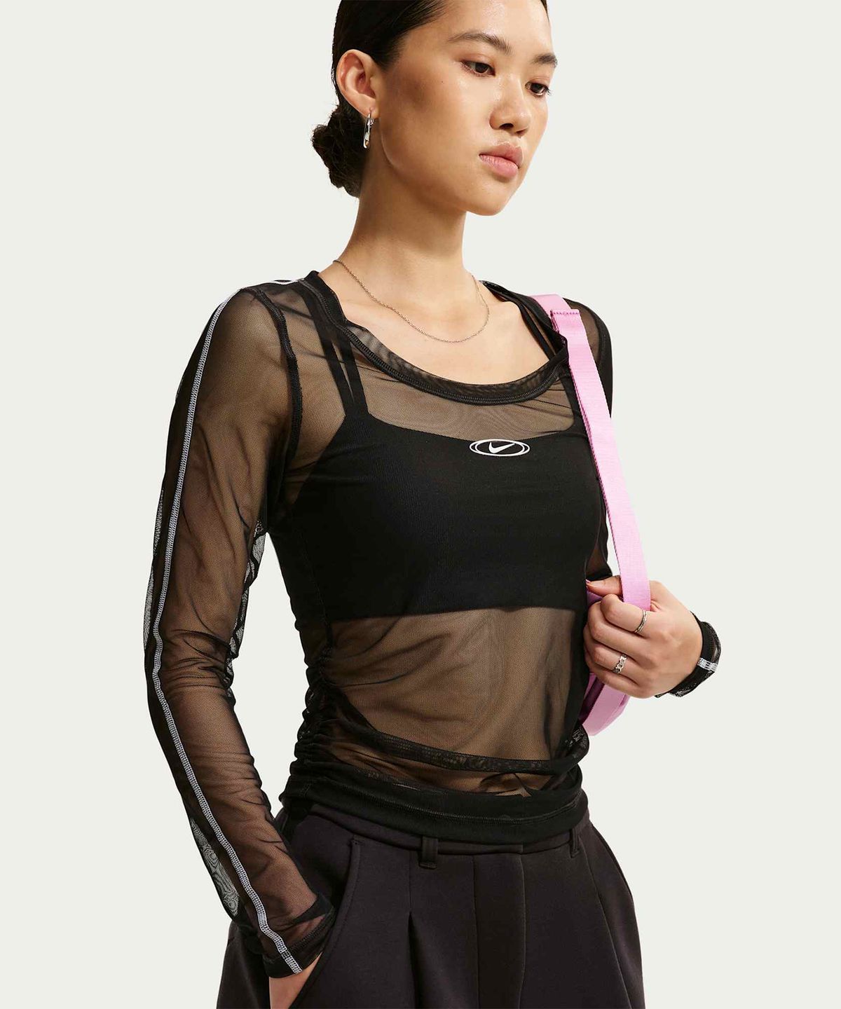 나이키(NIKE) 스포츠웨어 슬림 긴소매 시어 탑 W - 블랙:화이트 / IM8406-010