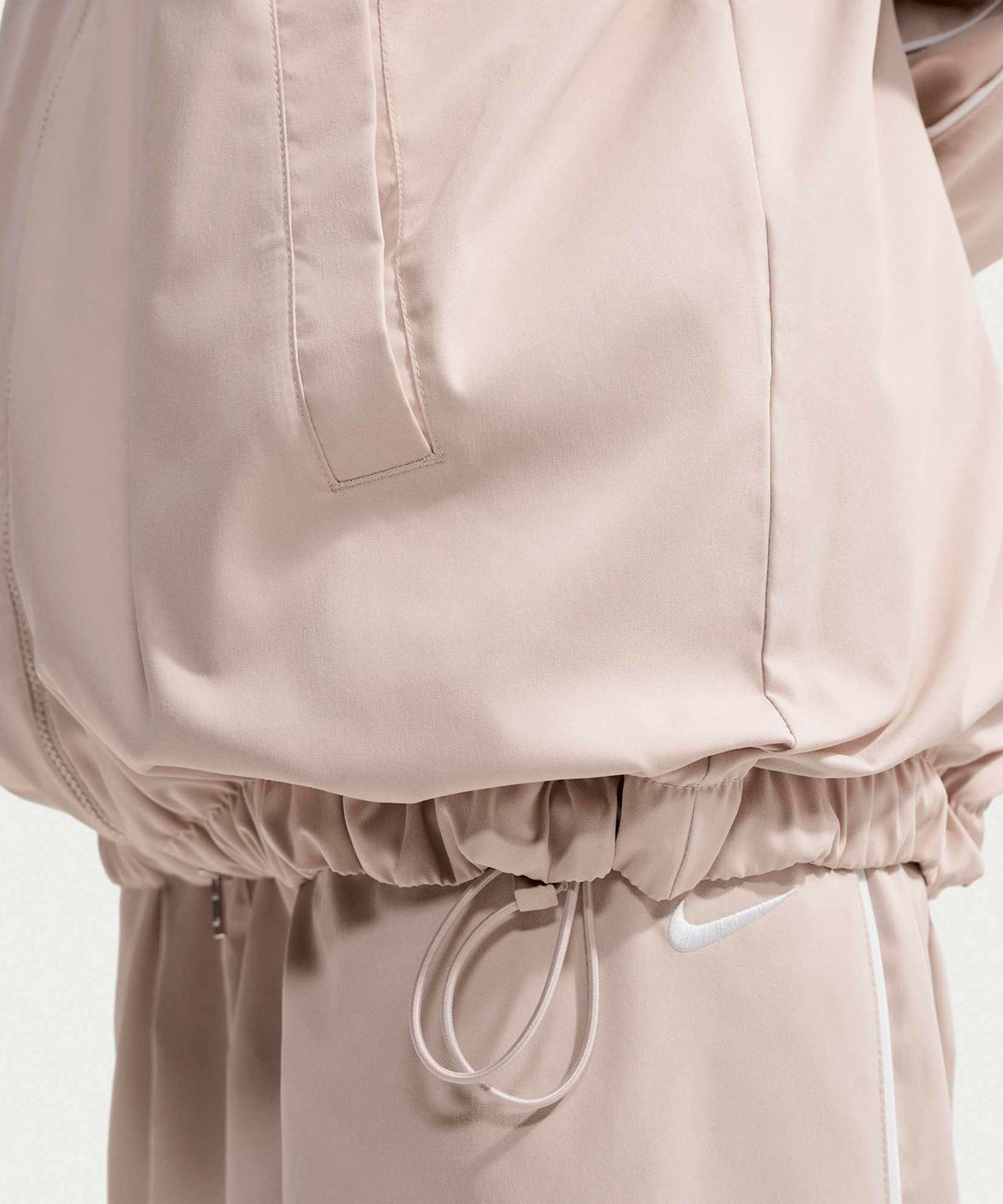 나이키(NIKE) 스포츠웨어 오버사이즈 트랙 재킷 W - 크림 II:화이트 / IQ3165-236