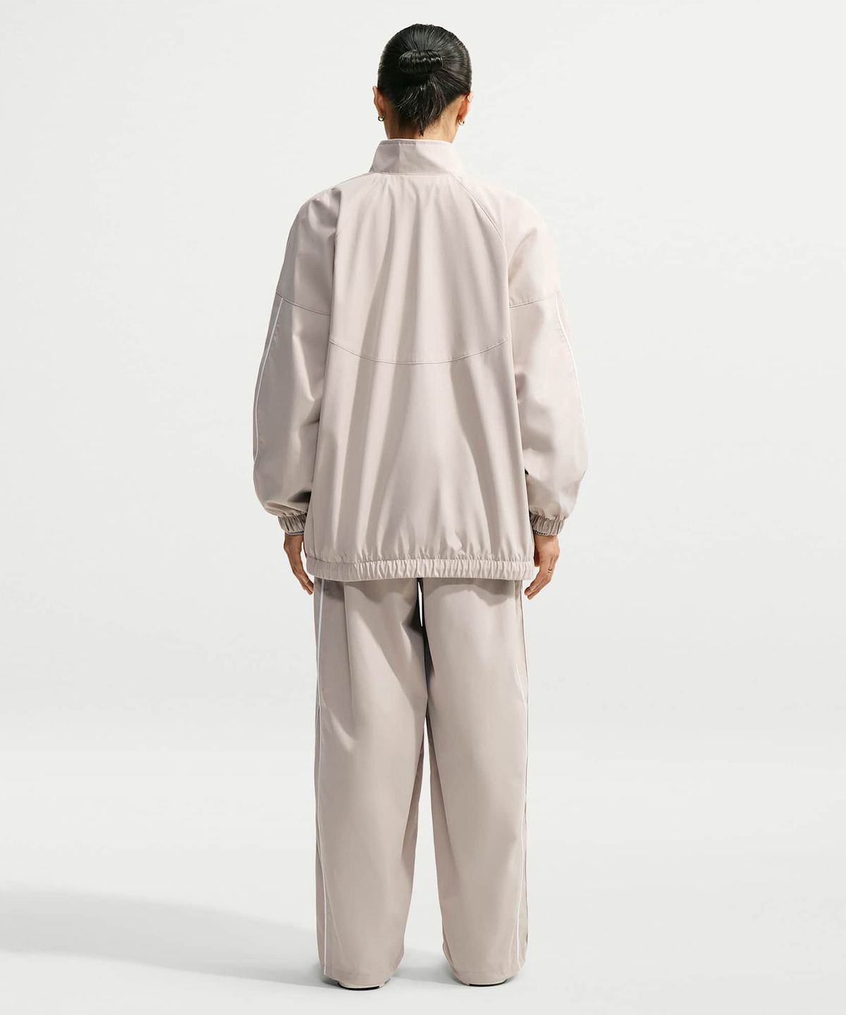 나이키(NIKE) 스포츠웨어 루즈 핏 하이웨이스트 트랙 팬츠 W - 크림 II:화이트 / IQ3167-236