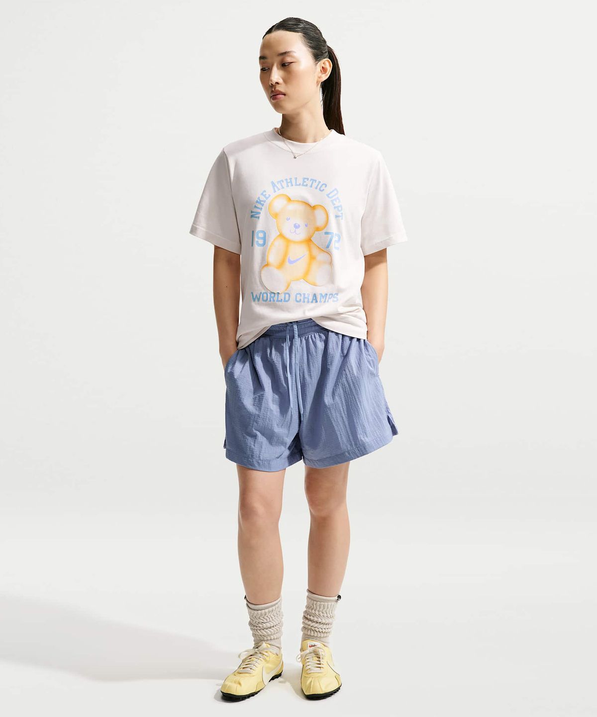 나이키(NIKE) 스포츠웨어 티셔츠 W - 팬텀 / IW0877-090