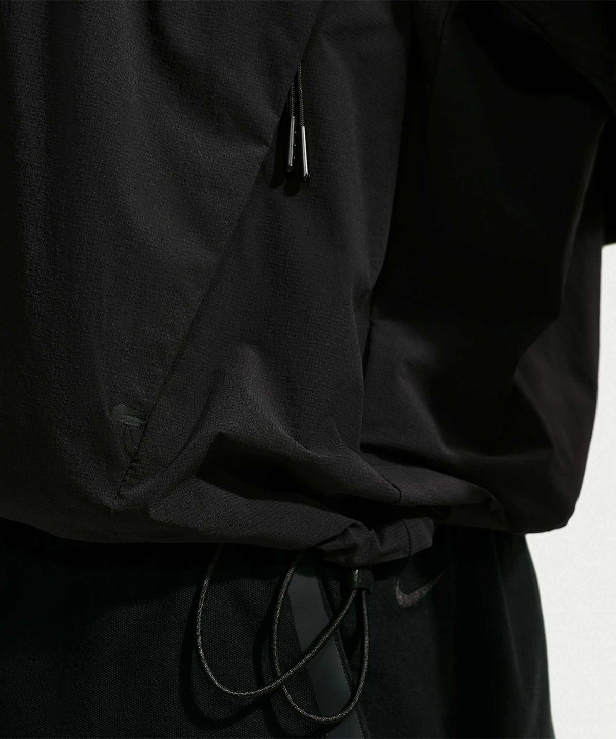 나이키(NIKE) 테크 헬리오스 드라이 핏 컨버터블 풀오버 탑 M - 블랙:앤트러사이트:블랙 / IF1271-043