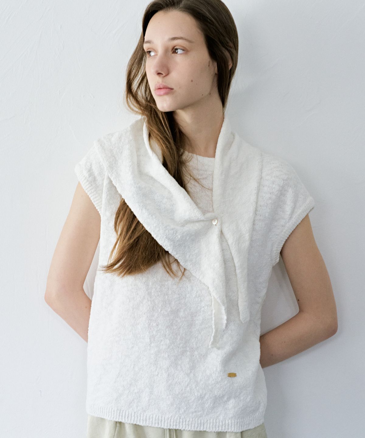 르메메(LEMEME) Aube Scarf Short-Sleeve Knit Top_2color