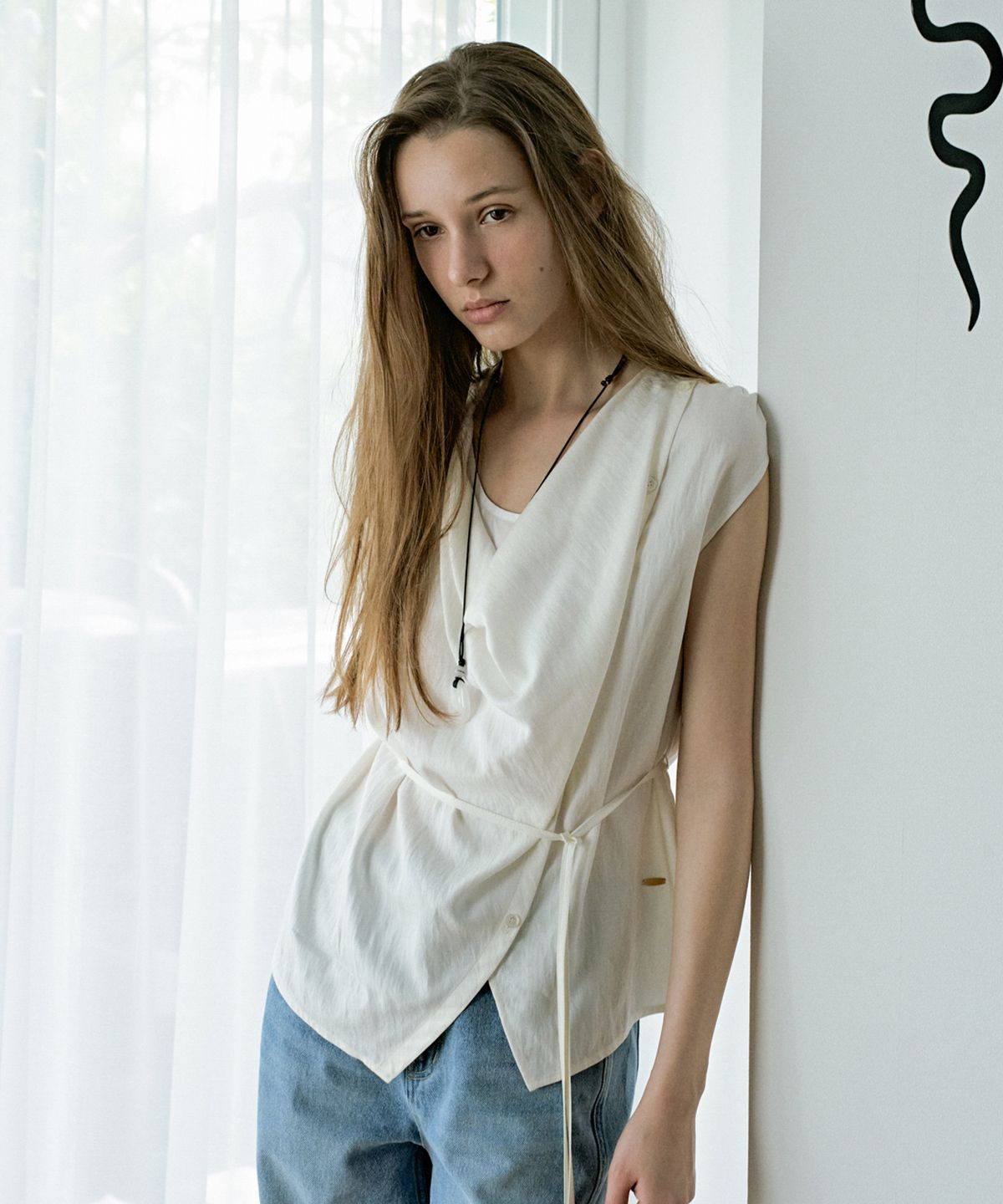 르메메(LEMEME) Onde Neck Draped Blouse_2color