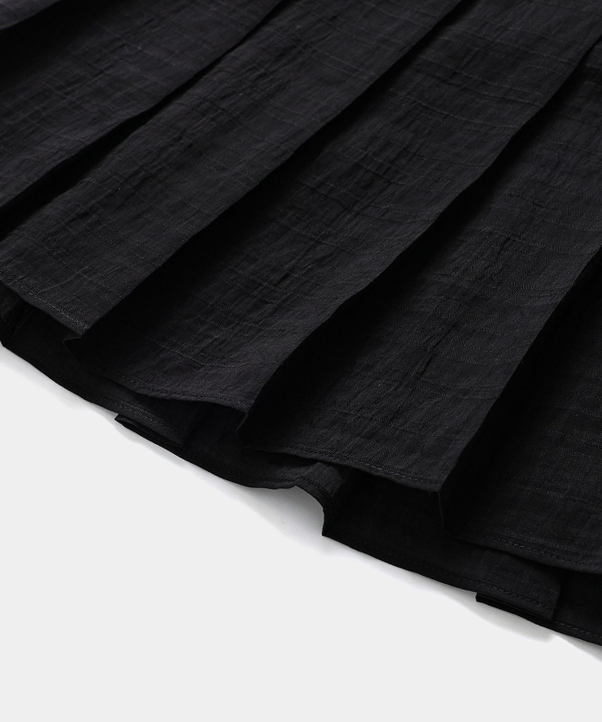 루펀(LOOFUN) Pleated Wrap Skirt / 플리츠 랩 스커트 [Black]