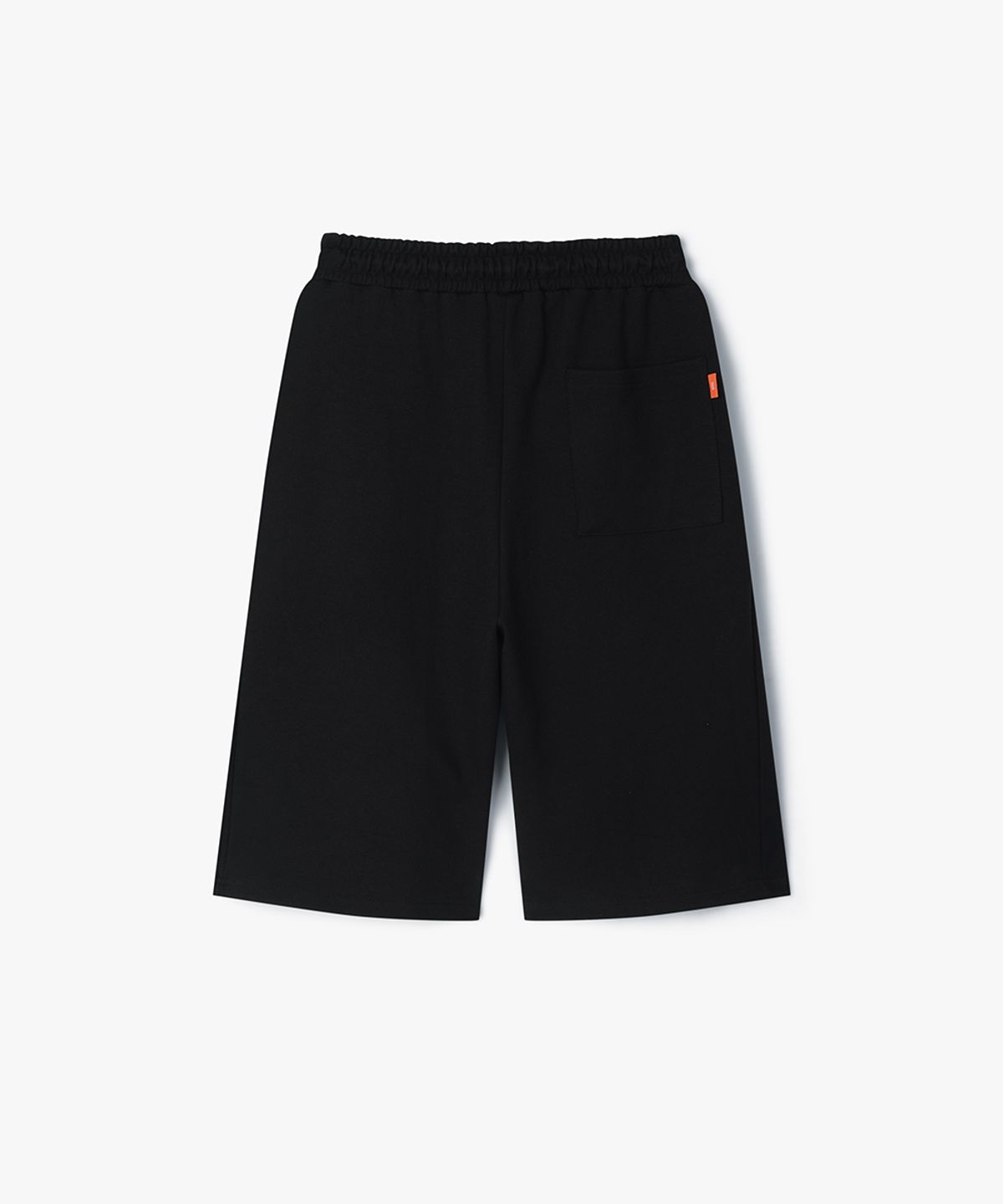 퍼프퍼프뎁트(PUFF PUFF DEPT) 3Pleats Bermuda Wide Sweat Shorts BLACK