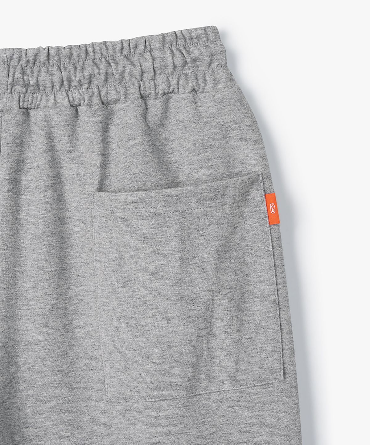 퍼프퍼프뎁트(PUFF PUFF DEPT) 3Pleats Bermuda Wide Sweat Shorts GREY