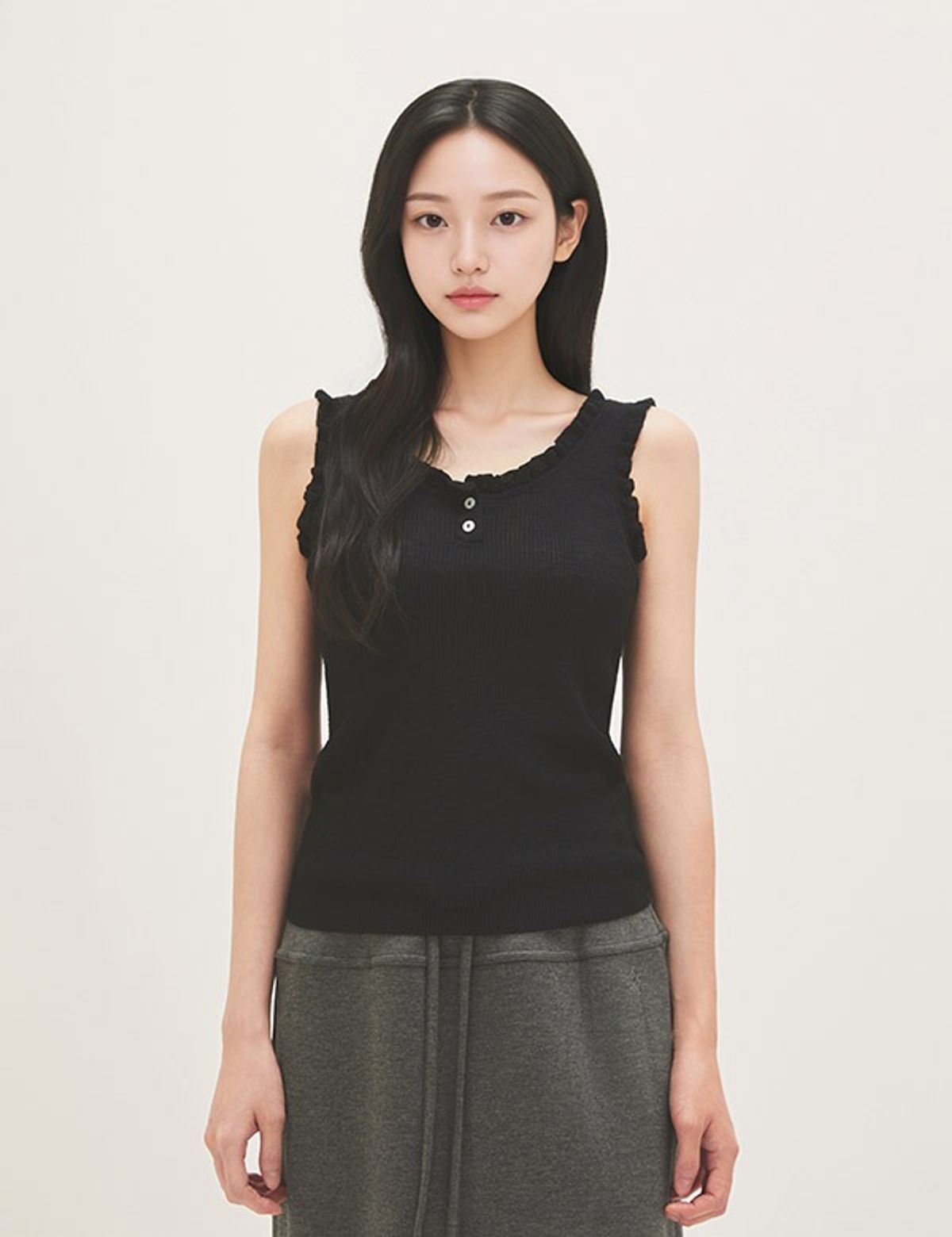 로엠(ROEM) 프릴 나시 스웨터 RMKAG37R14