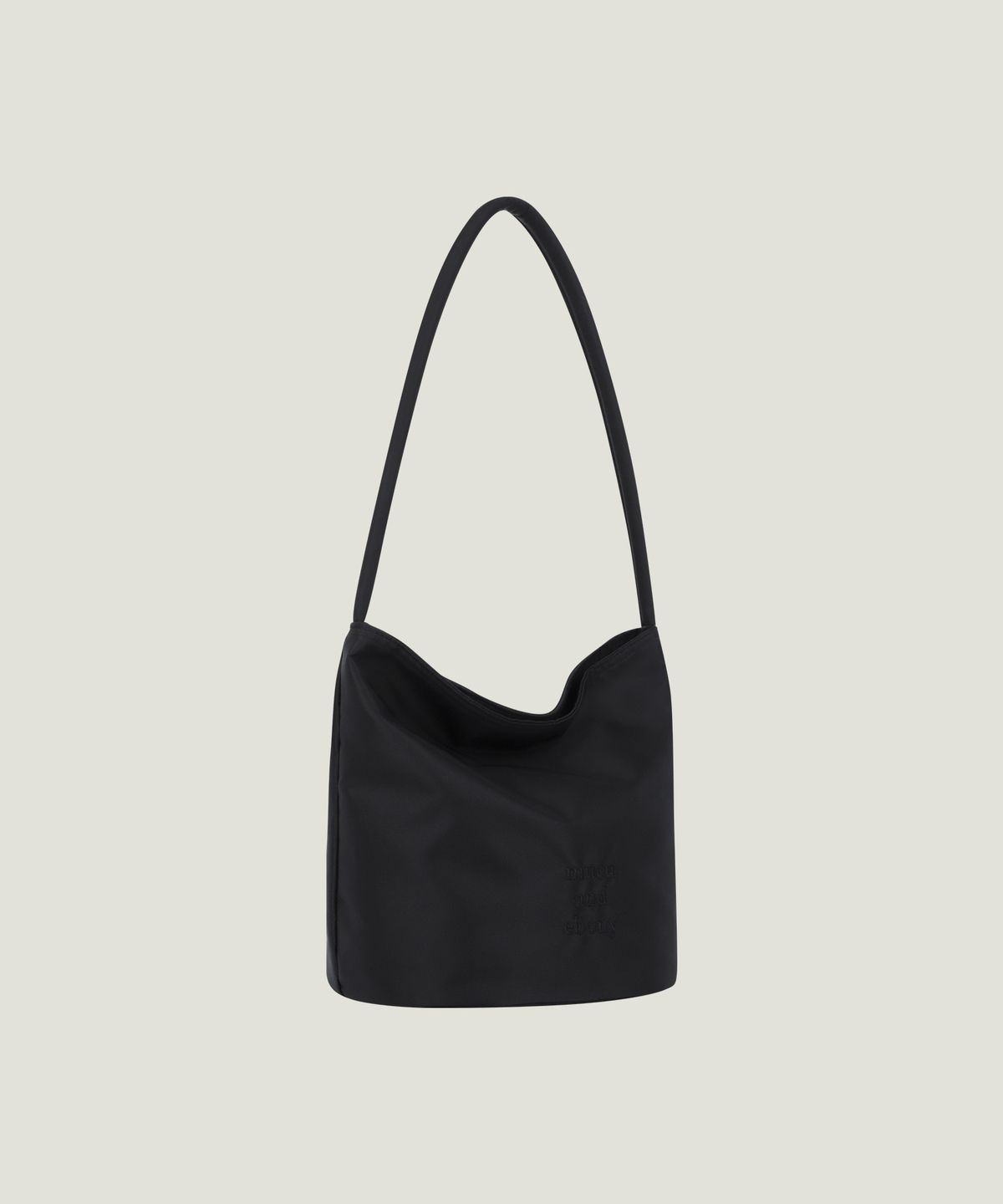 무쿠앤에보니(MUCU AND EBONY) Near Bucket Bag _ Black
