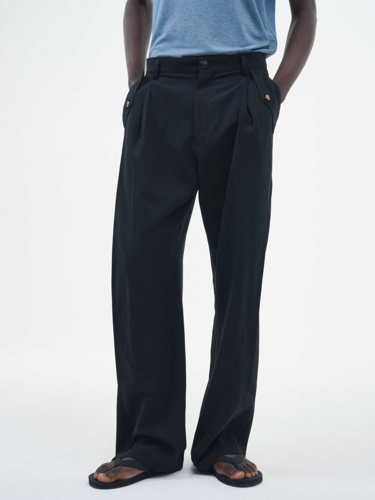 포커페이스(POKERFACE) TWO PLEATED FLAP PANTS BLACK STRIPE