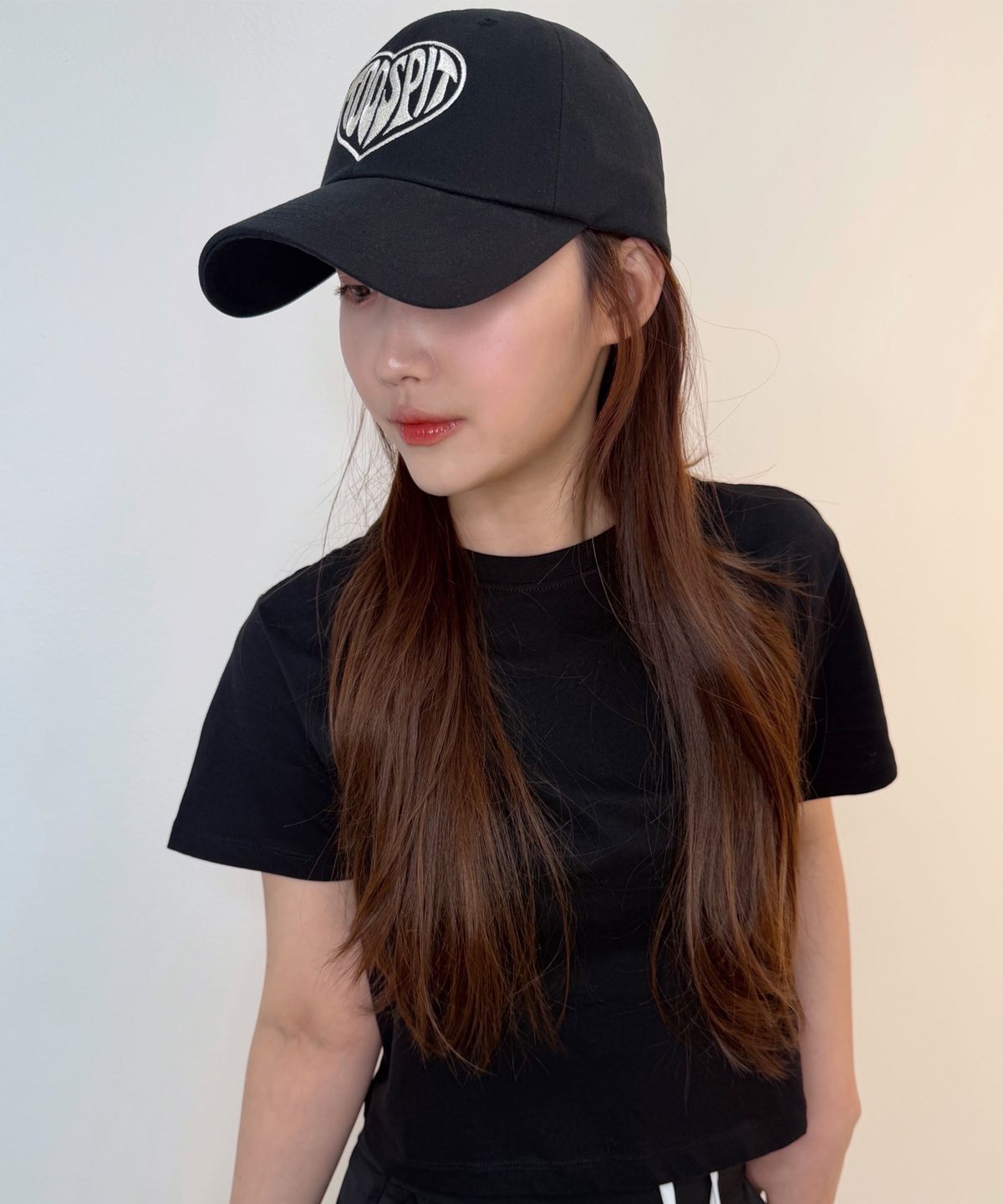 투에스핏(TOOSPIT) Heart Logo Ball Cap