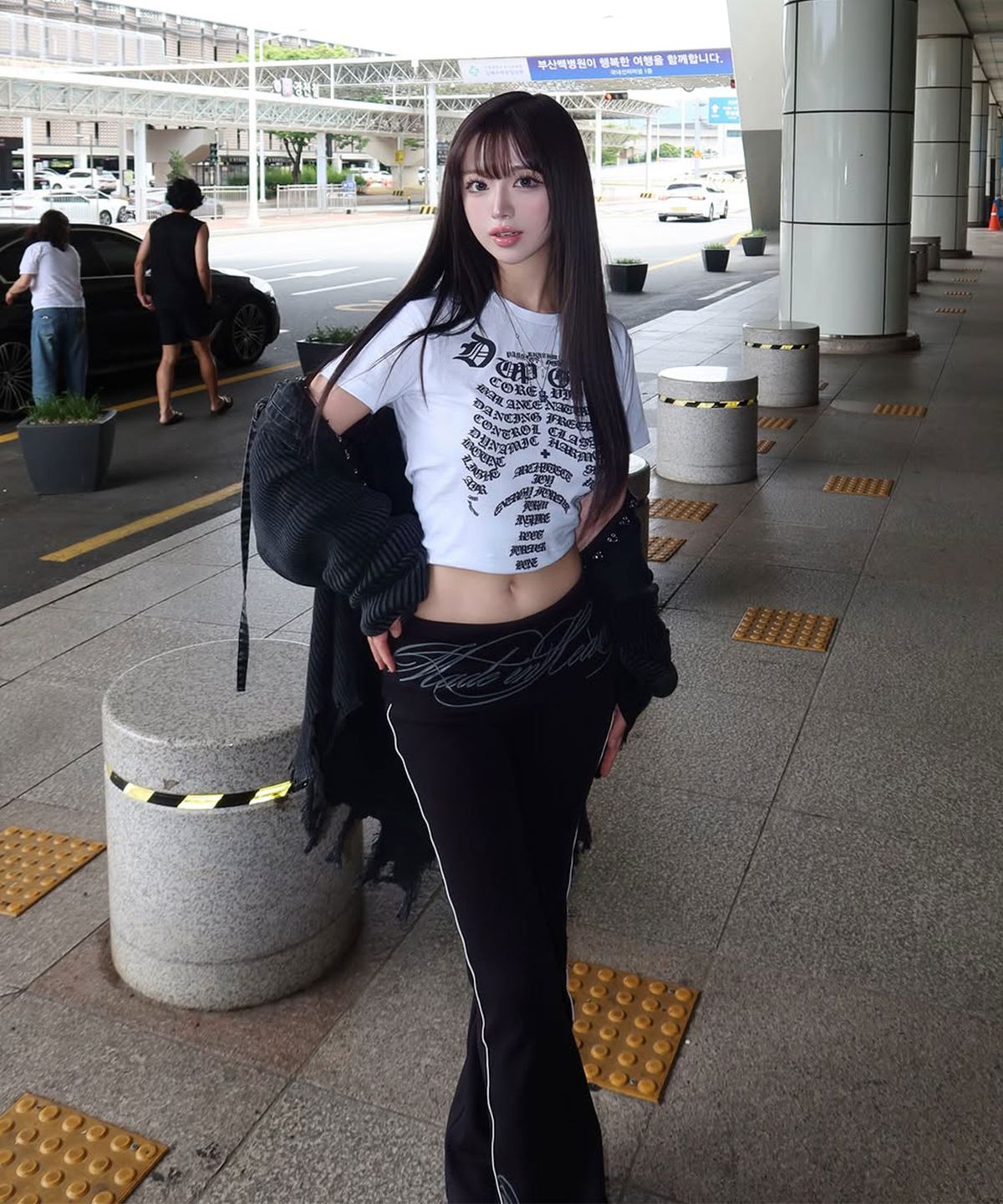 더트(DURT) BONE CORE CROP TEE (WHITE)