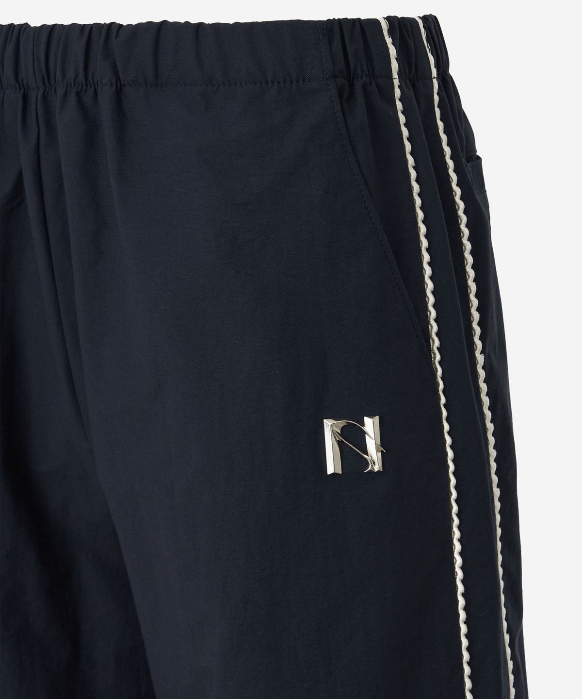 뉴얼린(NEWALRIN) Newalrin emblem nylon wide Pants Navy