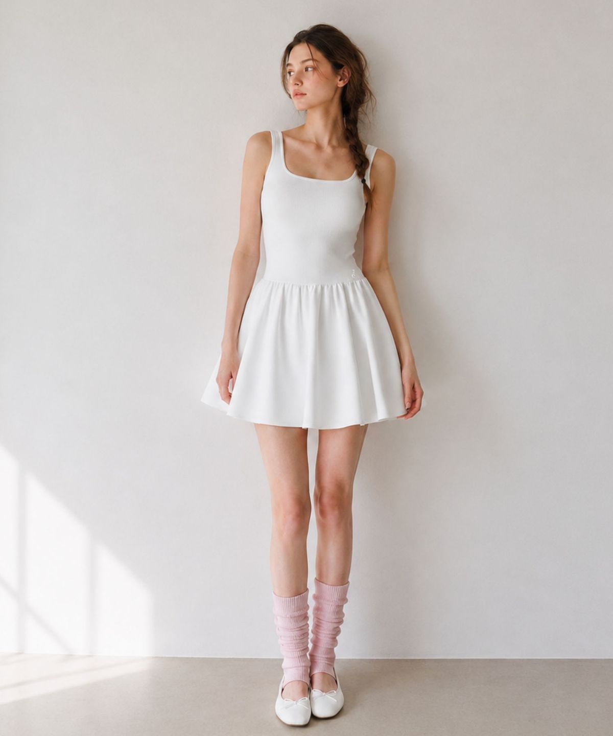 블랙크러쉬(BLACRUSH) Sleeveless Flared Mini Dress / 퓨어화이트