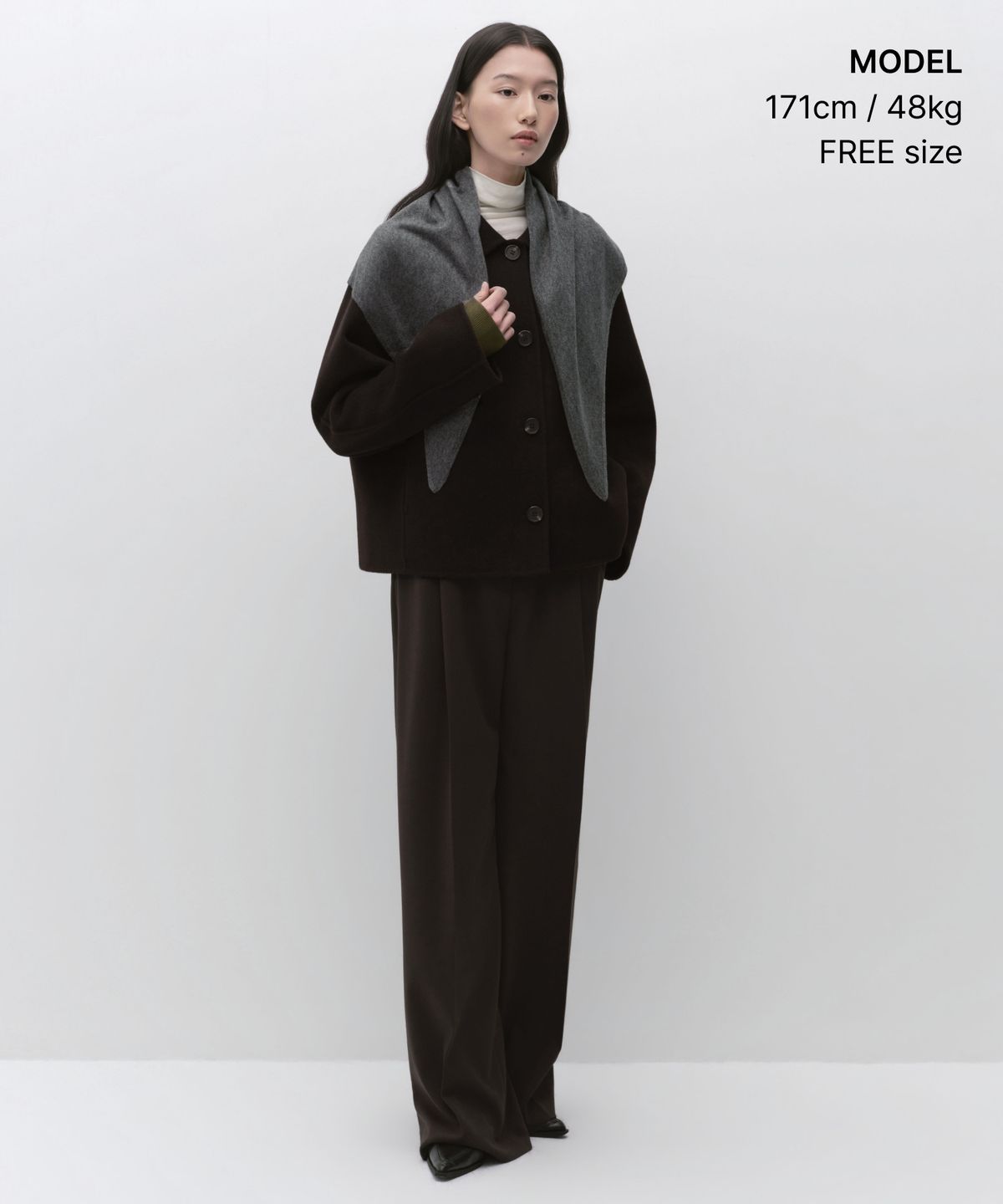 무신사 스탠다드 우먼(MUSINSA STANDARD WOMAN) 우먼즈 트라이앵글 머플러 [미디엄 그레이]