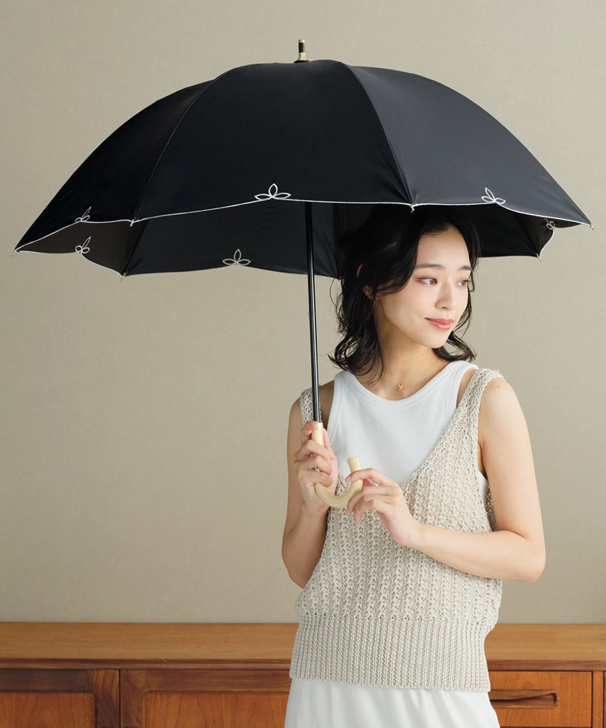 더블유피씨(W.P.C) Wpc.양산 와이드 스캘럽 돔형 암막 장양산 81-12382-101