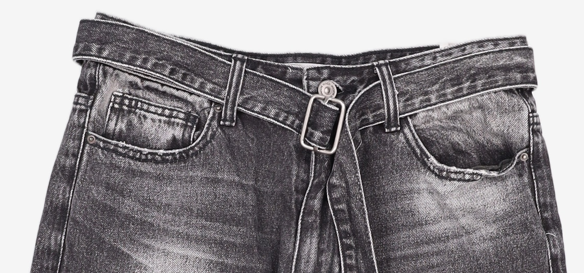메종미네드(MAISON MINED) BERMUDA BELTED HALF DENIM BLACK 46