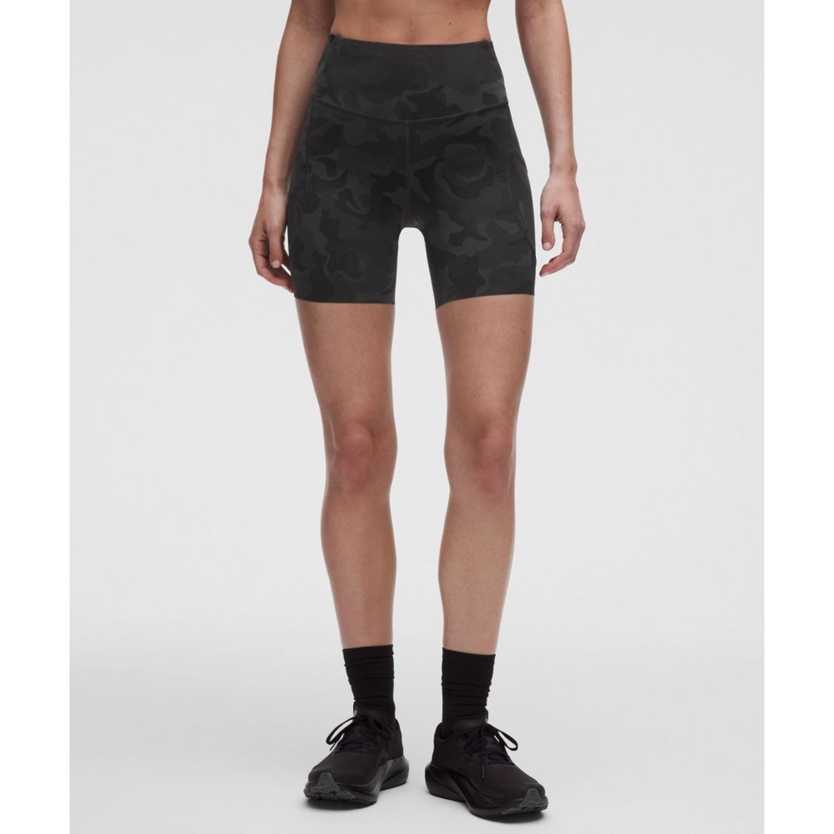 룰루레몬(LULULEMON) 패스트 앤 프리 하이라이즈 쇼츠 6inch *5 포켓  FBMC