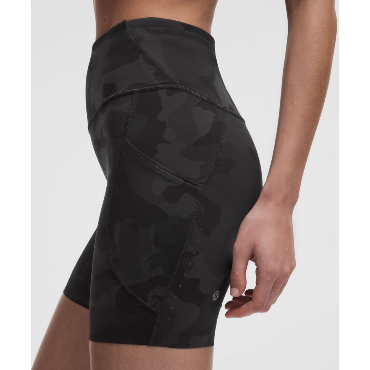 룰루레몬(LULULEMON) 패스트 앤 프리 하이라이즈 쇼츠 6inch *5 포켓  FBMC