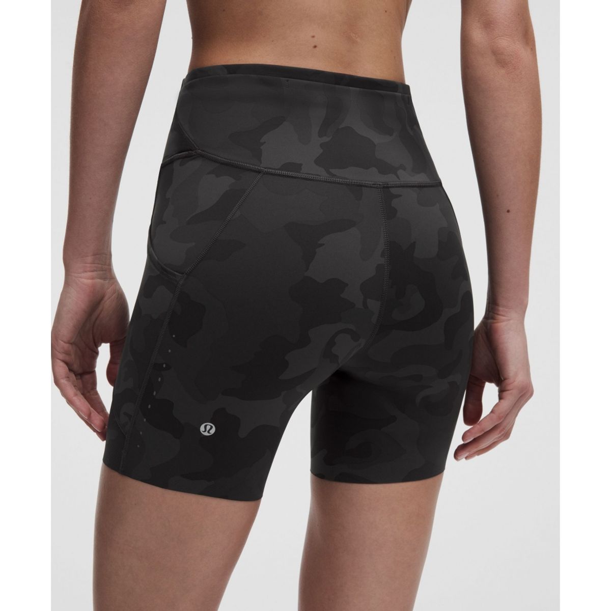 룰루레몬(LULULEMON) 패스트 앤 프리 하이라이즈 쇼츠 6inch *5 포켓  FBMC