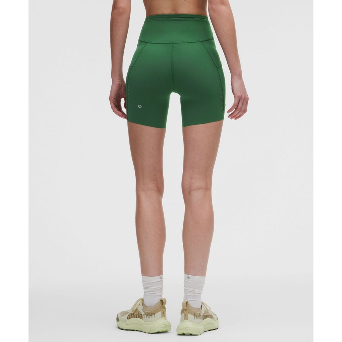 룰루레몬(LULULEMON) 패스트 앤 프리 하이라이즈 쇼츠 6inch *5 포켓  IVYG